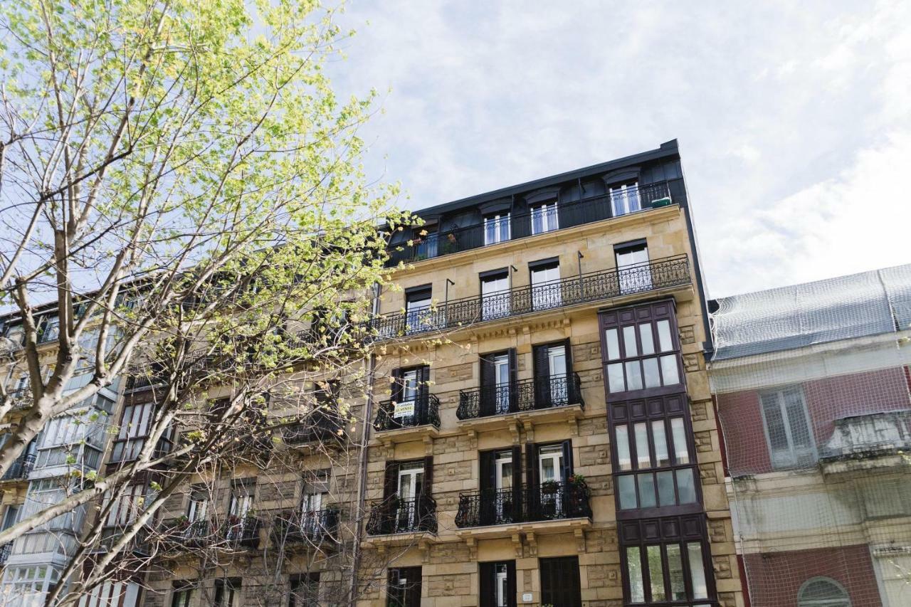 Urbieta Suite Apartment San Sebastián Zewnętrze zdjęcie